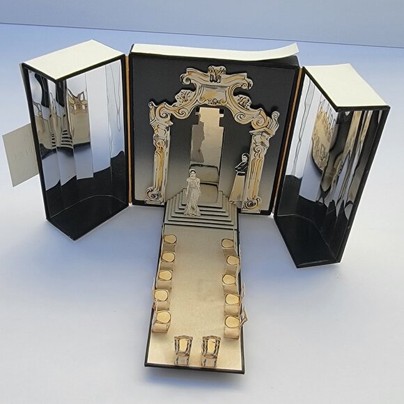 CHANEL Authentic No. 5 Eau de Parfum Premiere 2007 Runway Empty Box, Coco apt - Picture 5 of 10